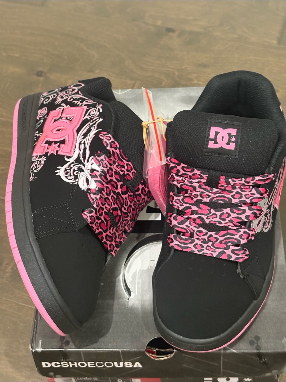 DC Shoes Gaveler Women's Sneaker - Black/pink - Picture 2 of 4